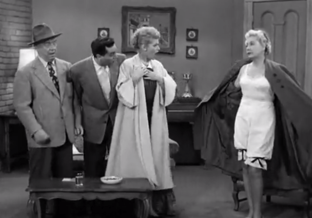 s01-e33-ethel-in-her-underwear