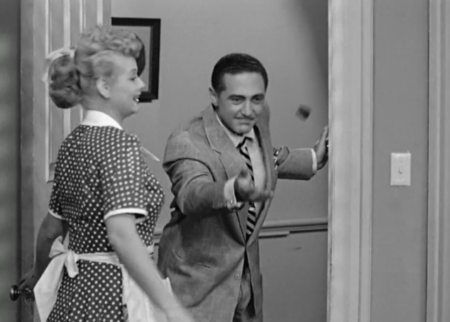I Love Lucy S02 E17 Salesman throws dirt