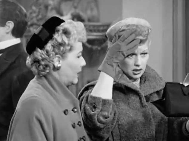 I Love Lucy S02 E21 How do I look